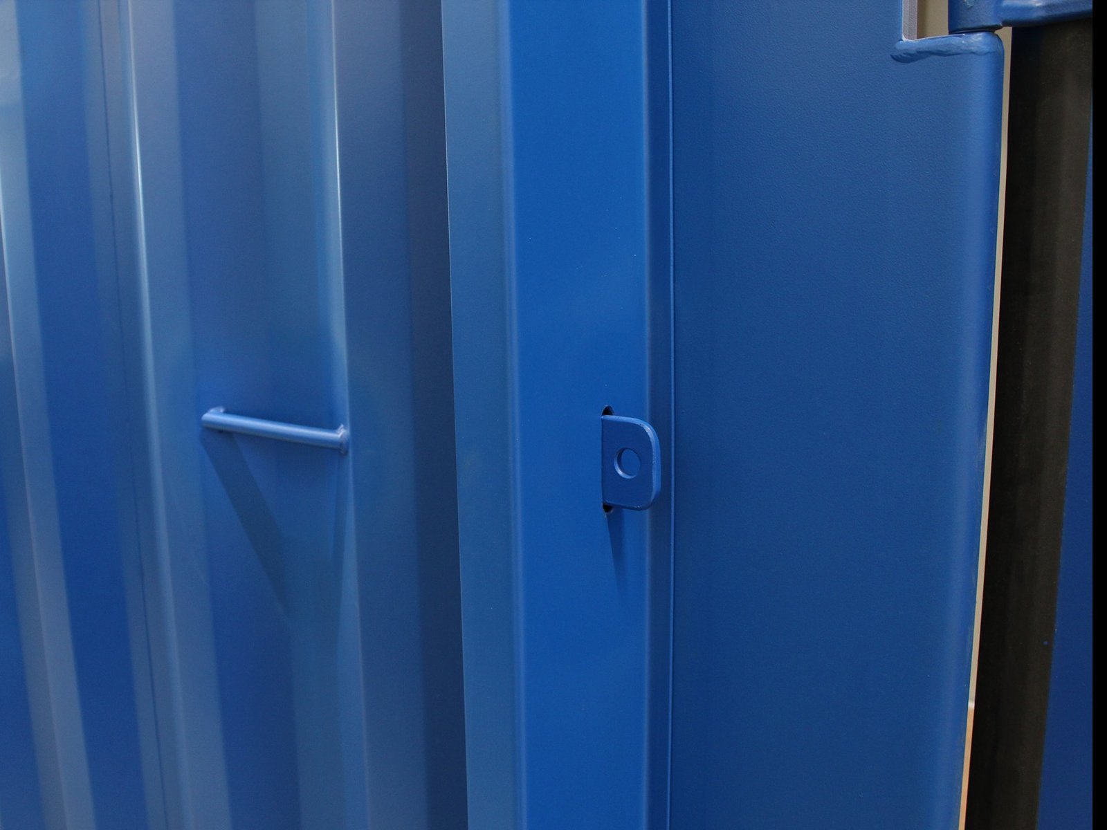 20ft Hi Cube Container (9′ 6″ high) suitable for IBC storage Sliding Door Online | R-H Container Service - Image 4