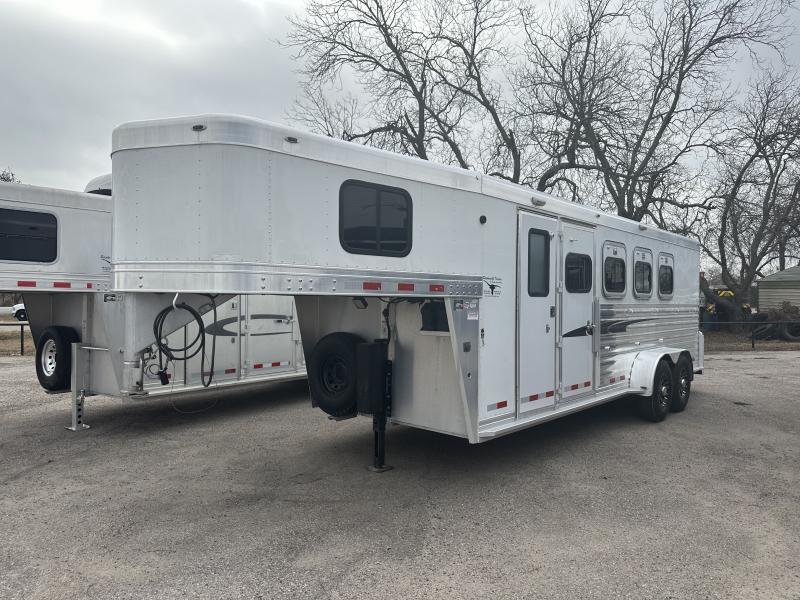 2004 Cherokee Trailers 4H GN Horse Trailer Online | R-H Container Service