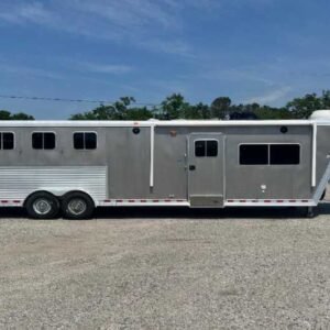 2006 Featherlite 8412LQ 4 Horse Trailer with 12' Short Wall Online | R-H Container Service