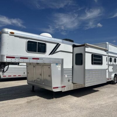 2007 4 Star 4 Horse 14' Outlaw LQ Slide Out