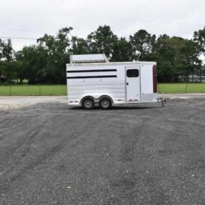 2012 CM 3HBP 3 Horse Trailer