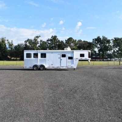 2015 Exiss 7308LQ 3 Horse Trailer with 8' Short Wall