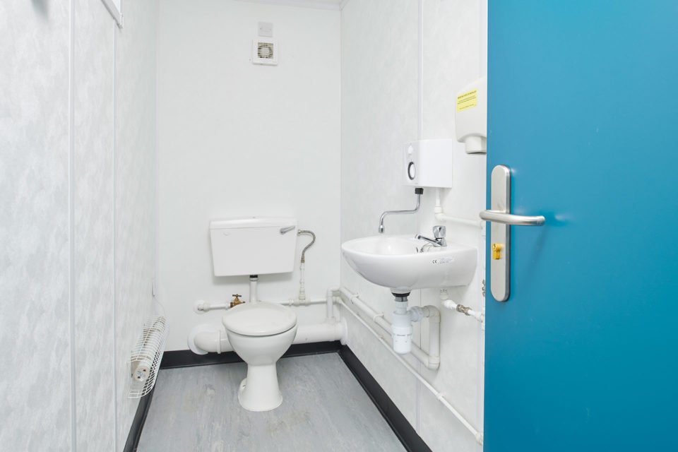 12Ft x 9Ft 2+1 Jackleg Toilet Cabin Online | R-H Container Service