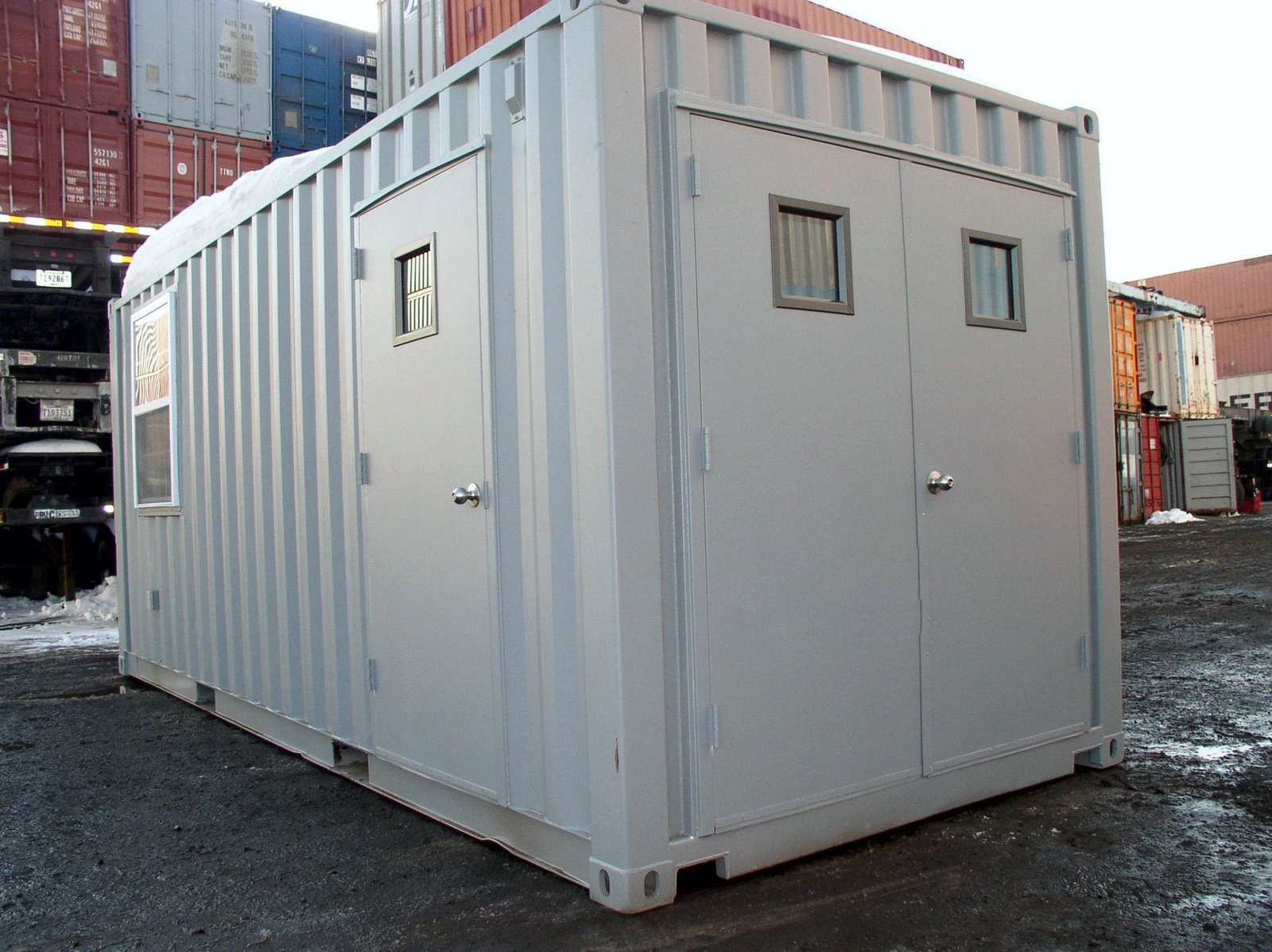 20ft Long Doubledoor Containers in 8’6′ High and 9’6″ High Online | R-H Container Service - Image 6