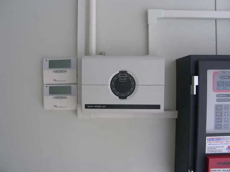 Switch Rooms Online | R-H Container Service - Image 6