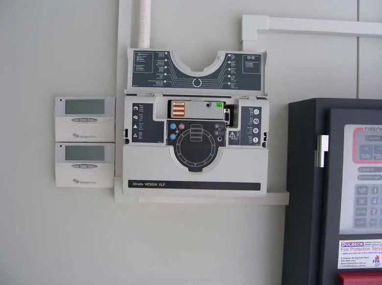 Switch Rooms Online | R-H Container Service - Image 7