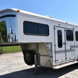 Used 2005 Silver Star 2HGNLQ 2 Horse Trailer with 4' Short Wall Online | R-H Container Service